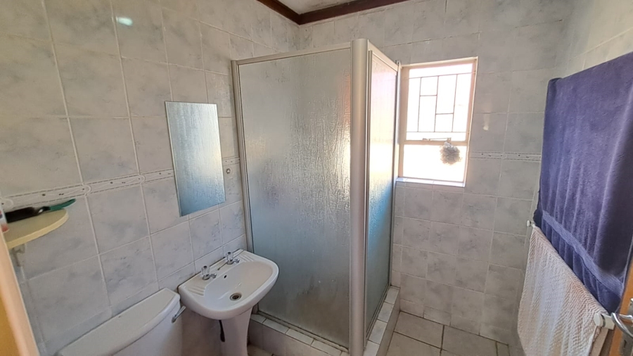 2 Bedroom Property for Sale in Uitsig Free State